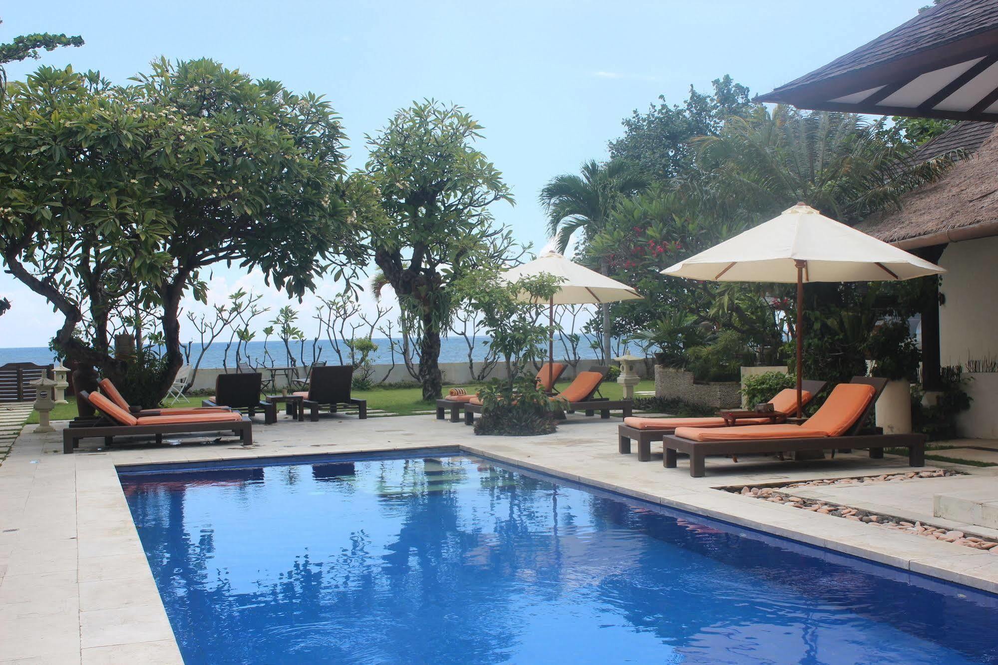 Frangipani Beach Hotel Lovina Exterior foto